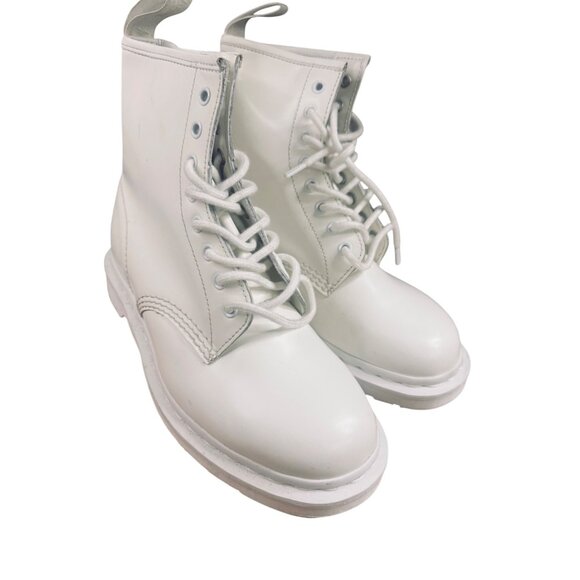 Dr. Martens White 1460 Lace-Up Leather Combat Boots Women's 10 Men's 8 - Picture 1 of 16